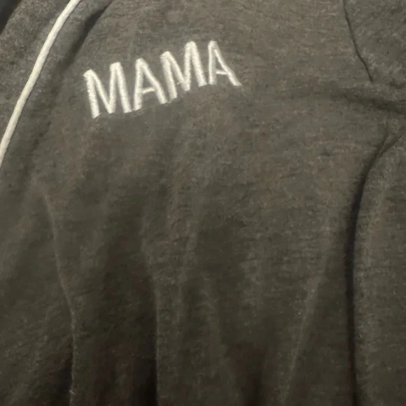 Mama Robe - Picture 3 of 4